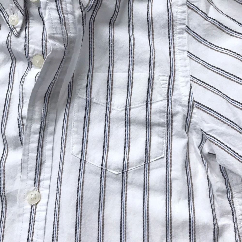 •Children’s Place• white striped poplin shirt